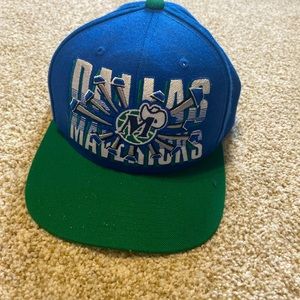 Vintage Dallas Mavericks Hat